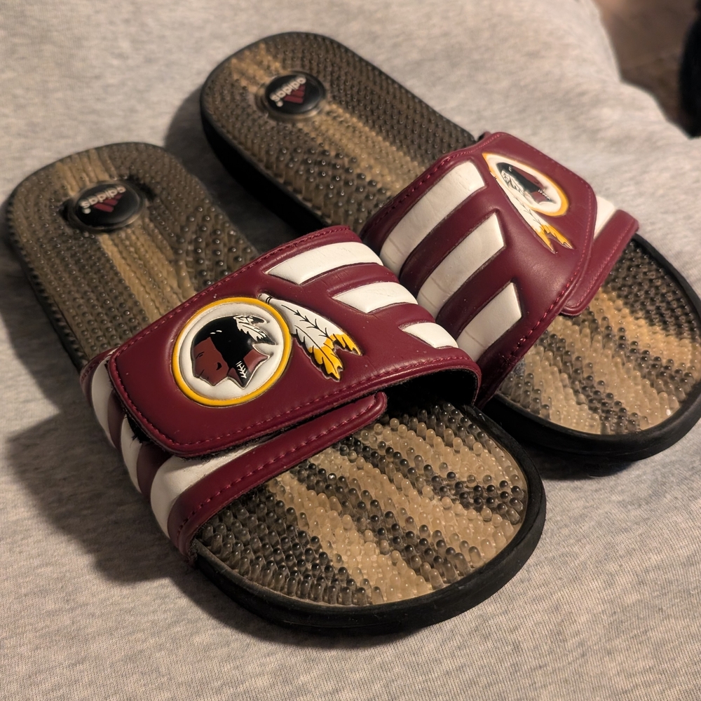 Original Washington Cammandors Adidas Maroon and White Men's Slide Sandals